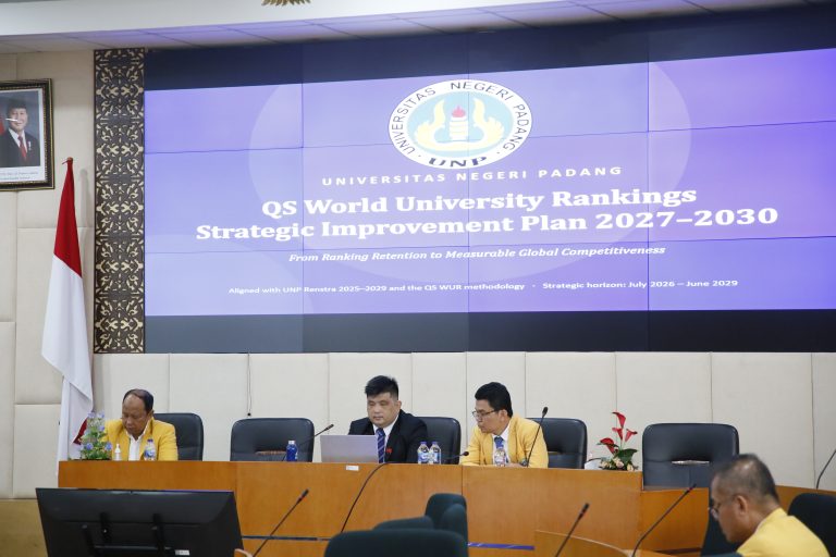 Prof. Dr. Goh Khang Wen dari INTI International University, Malaysia. (Foto: Syafril/Kantor Komunikasi dan Pemasaran Strategis)