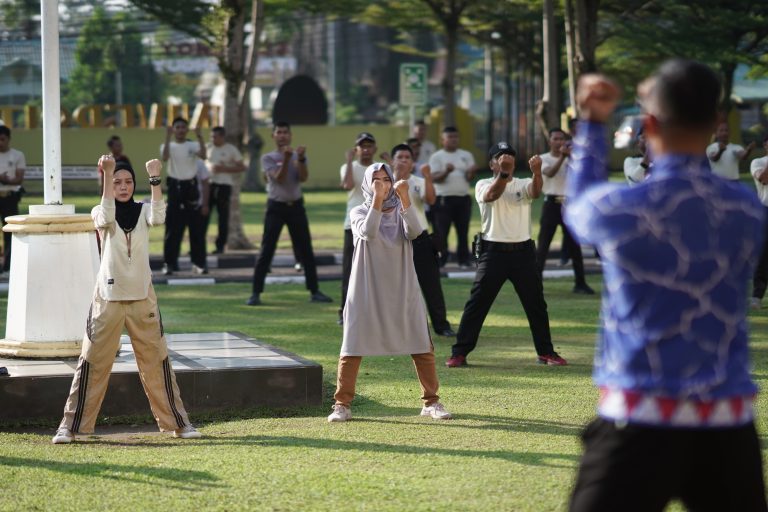 UNP Bugar, Jumat (17/7/2026) di Ruang Terbuka Hijau Rektorat UNP. Foto: Aguswandi/Kantor Komunikasi dan Pemasaran Strategis)
