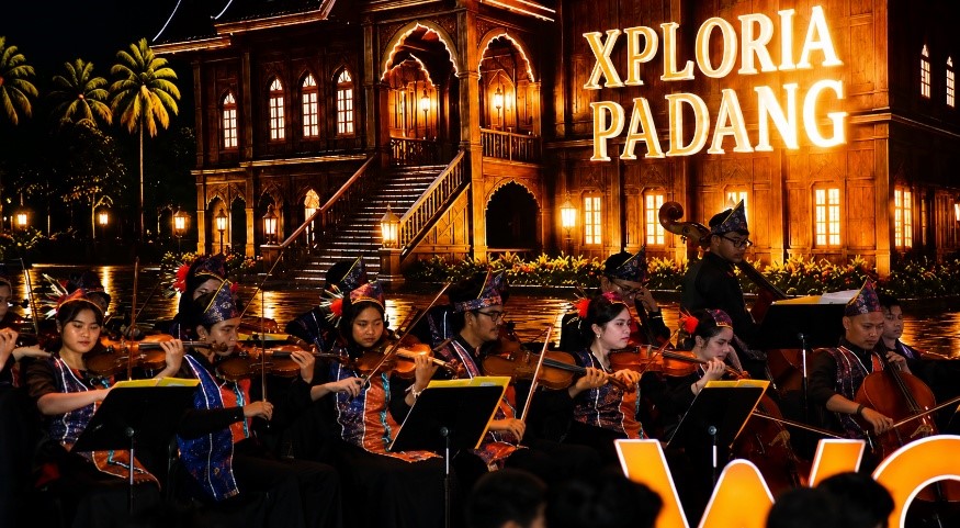 Penampilan UNP pada Siti Nurbaya Orchestra di Perayaan Hari Jadi Kota Padang