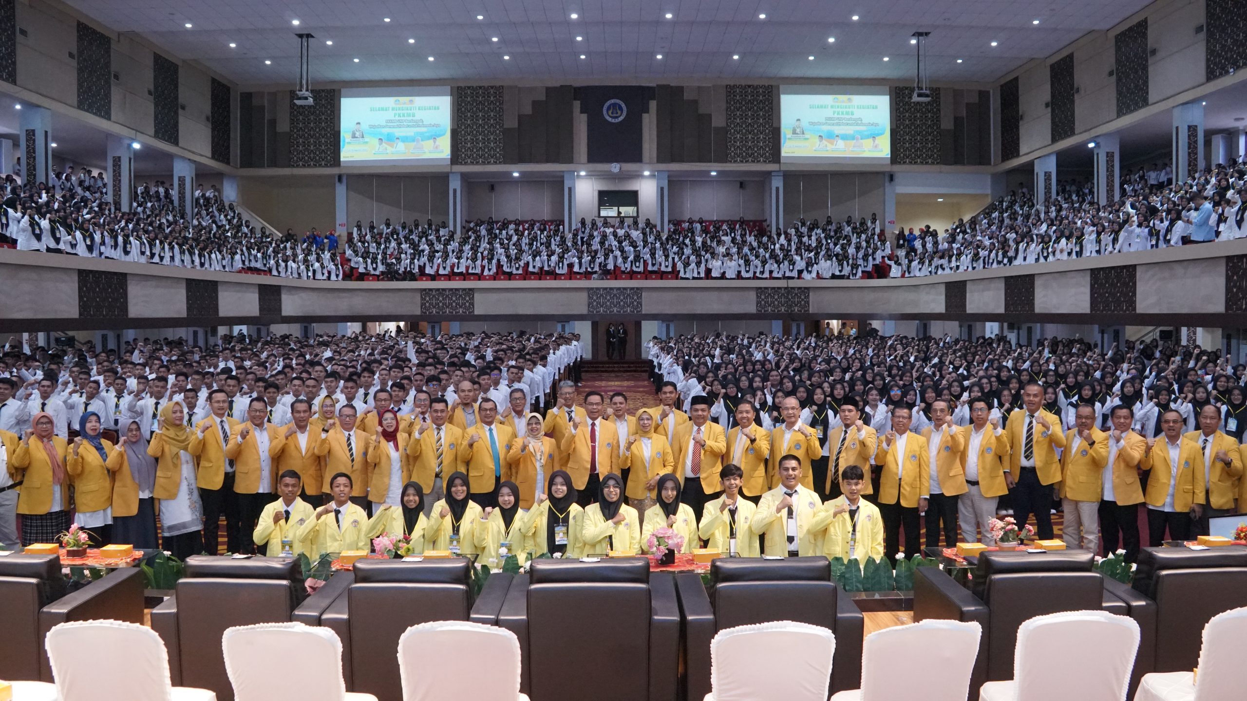 Pelaksanaan PKKMB UNP 2025 (Foto: Ami Buyung/Kantor Komunikasi dan Pemasaran Strategis)