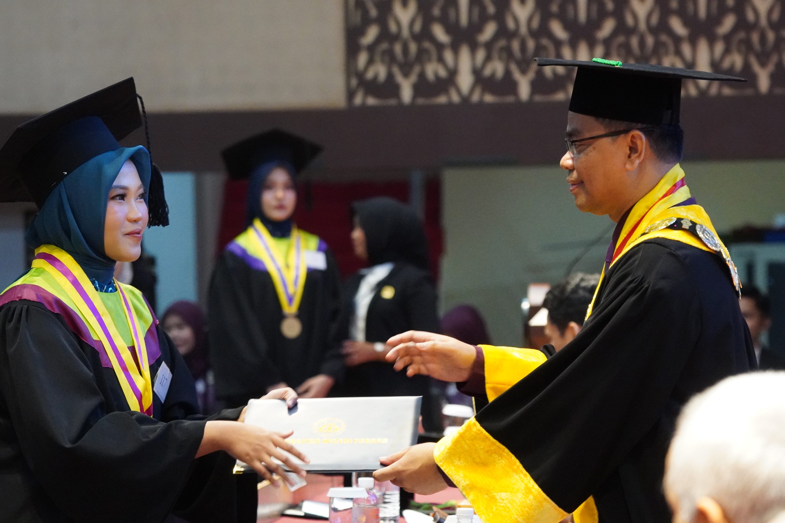 Wisuda UNP Periode 144